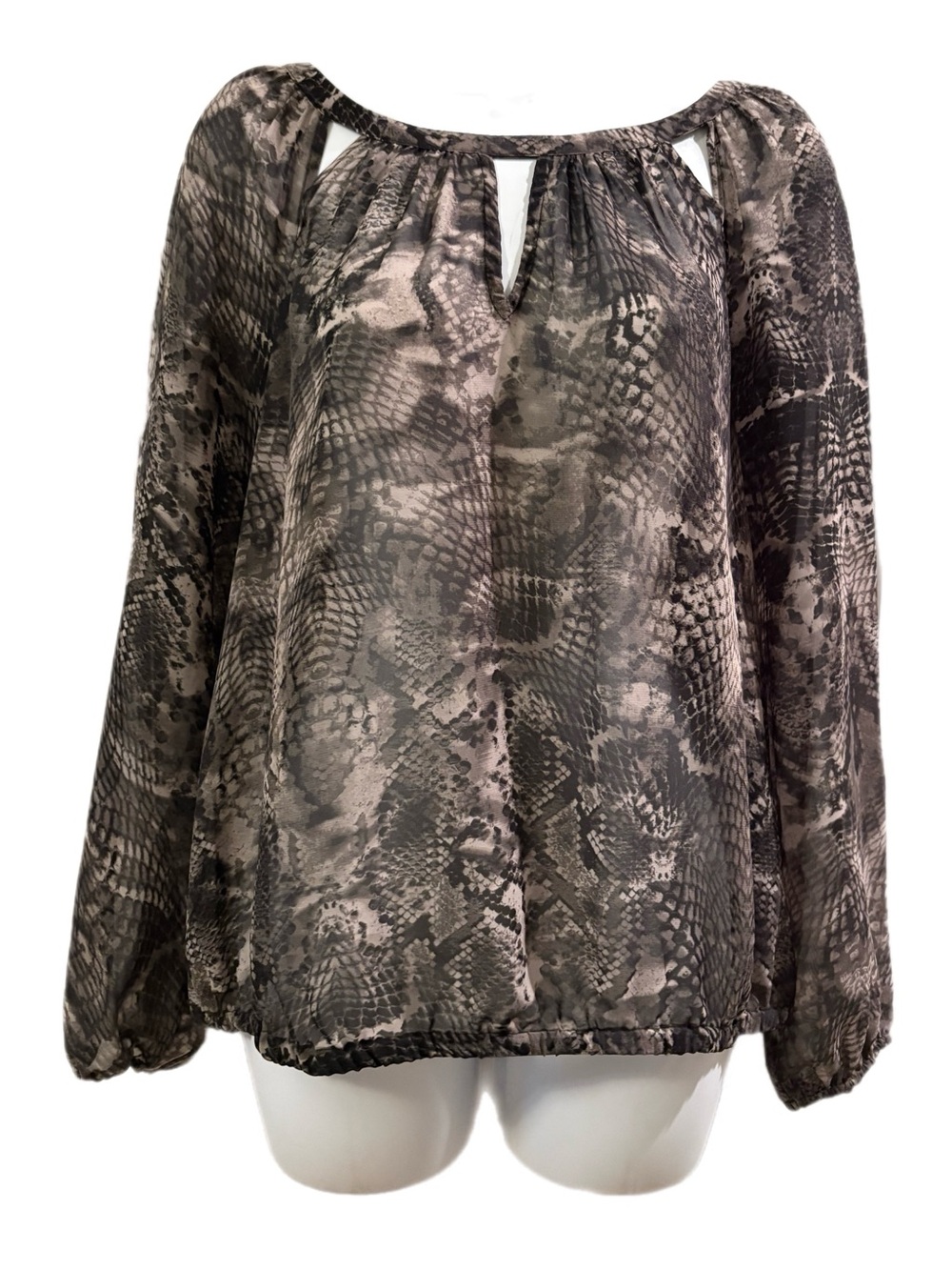 Jennifer Lopez Grey Snake-Print Peasant Blouse